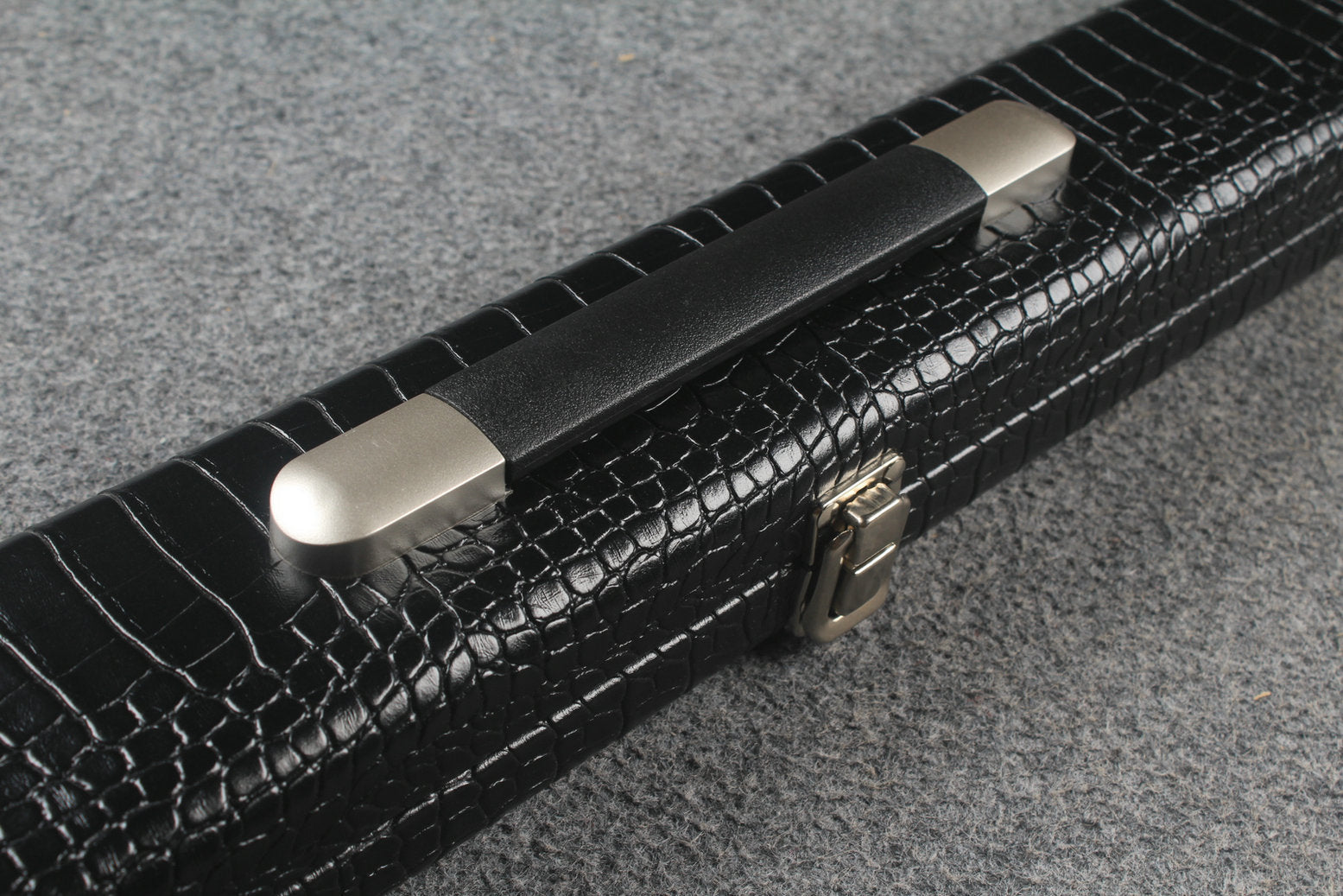 1 piece leather case with 2 slots for 60'' cue WOODS CUES