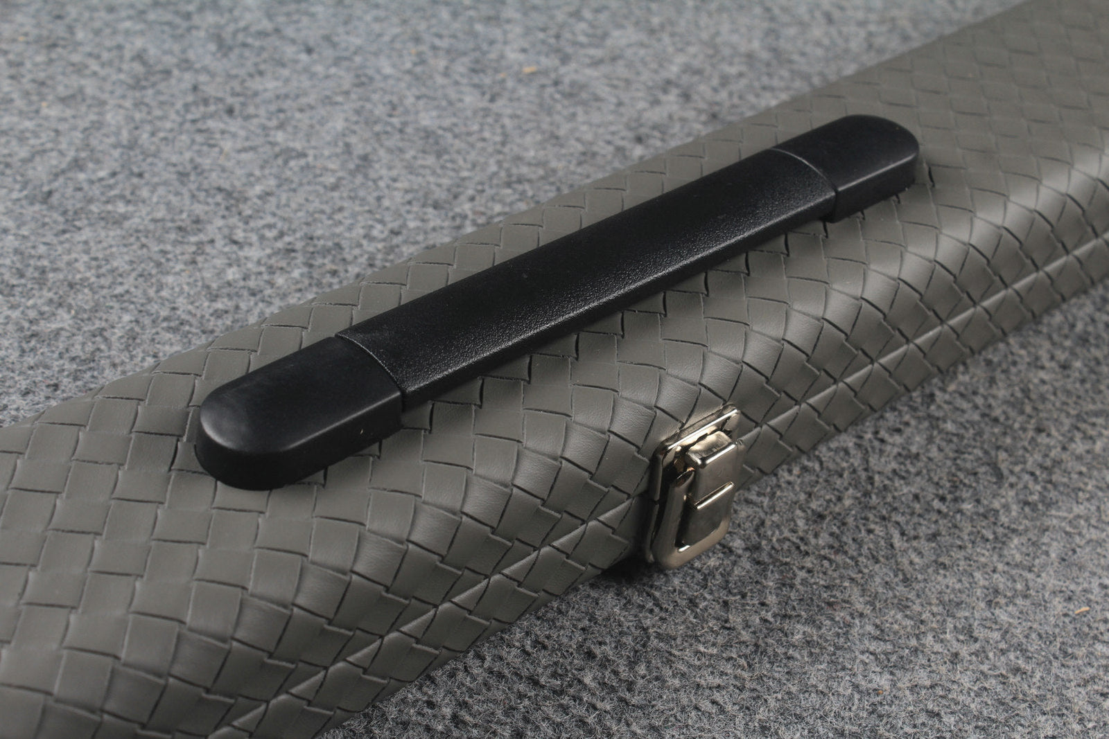 1 piece leather case with 2 slots for 60'' cue WOODS CUES