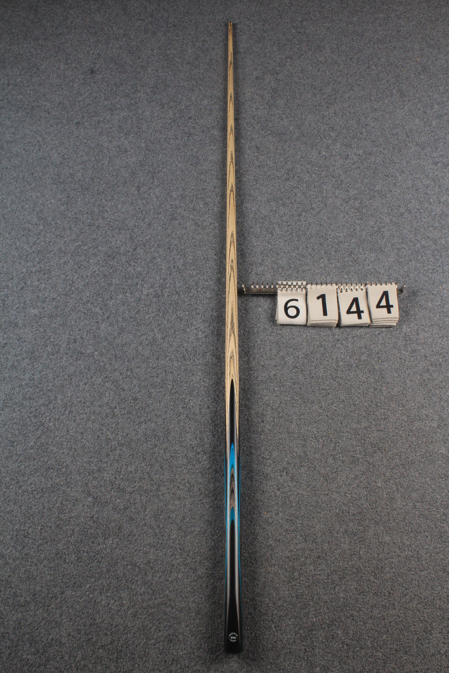 1 piece ash snooker cue # 6144 WOODS CUES