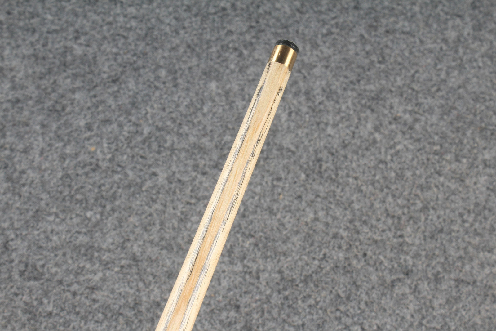 1 piece  ash snooker  cue # 6177 WOODS CUES
