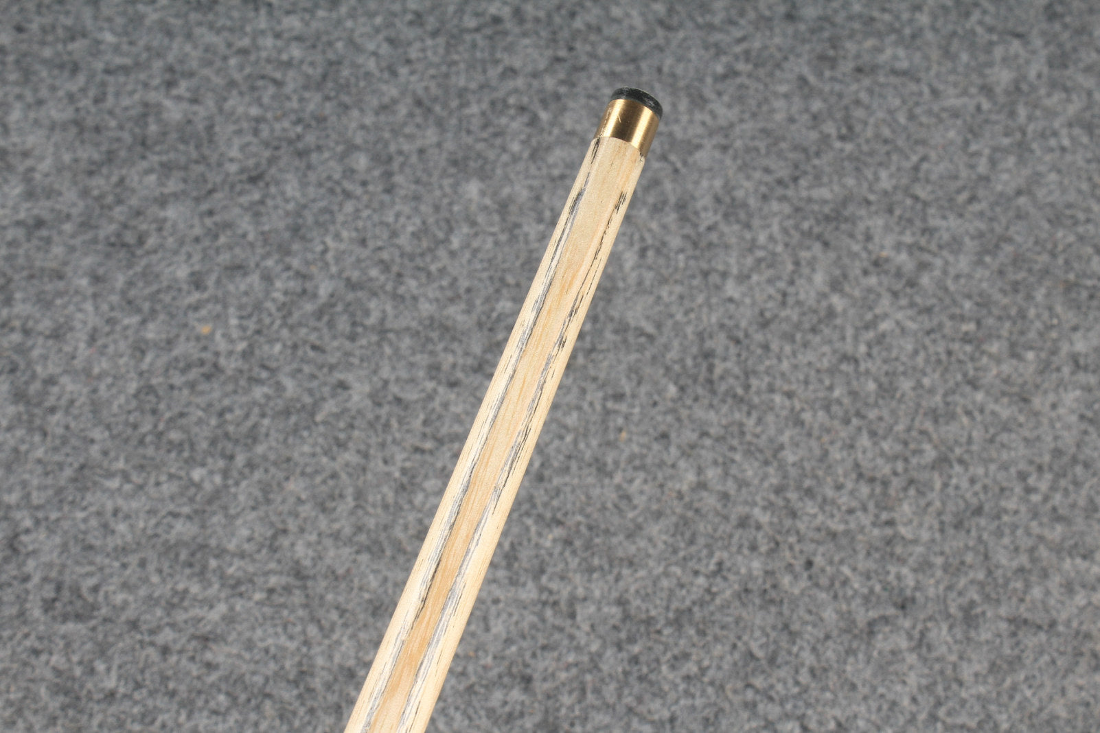 1 piece  ash snooker  cue # 6177