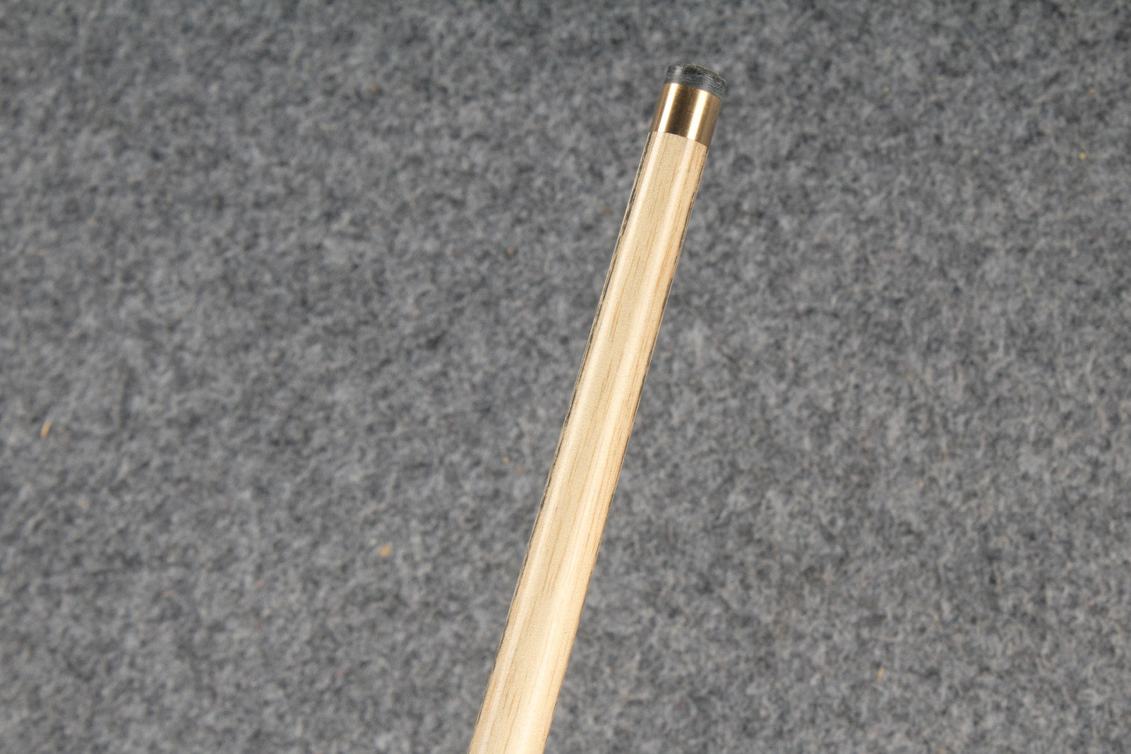 woods 1 piece handmade ash snooker / pool cue # 6202