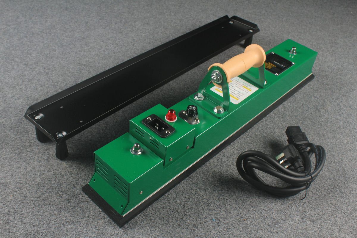 67 cm billiard/american pool /snooker electric table iron （ asbestos free ） WOODS CUES