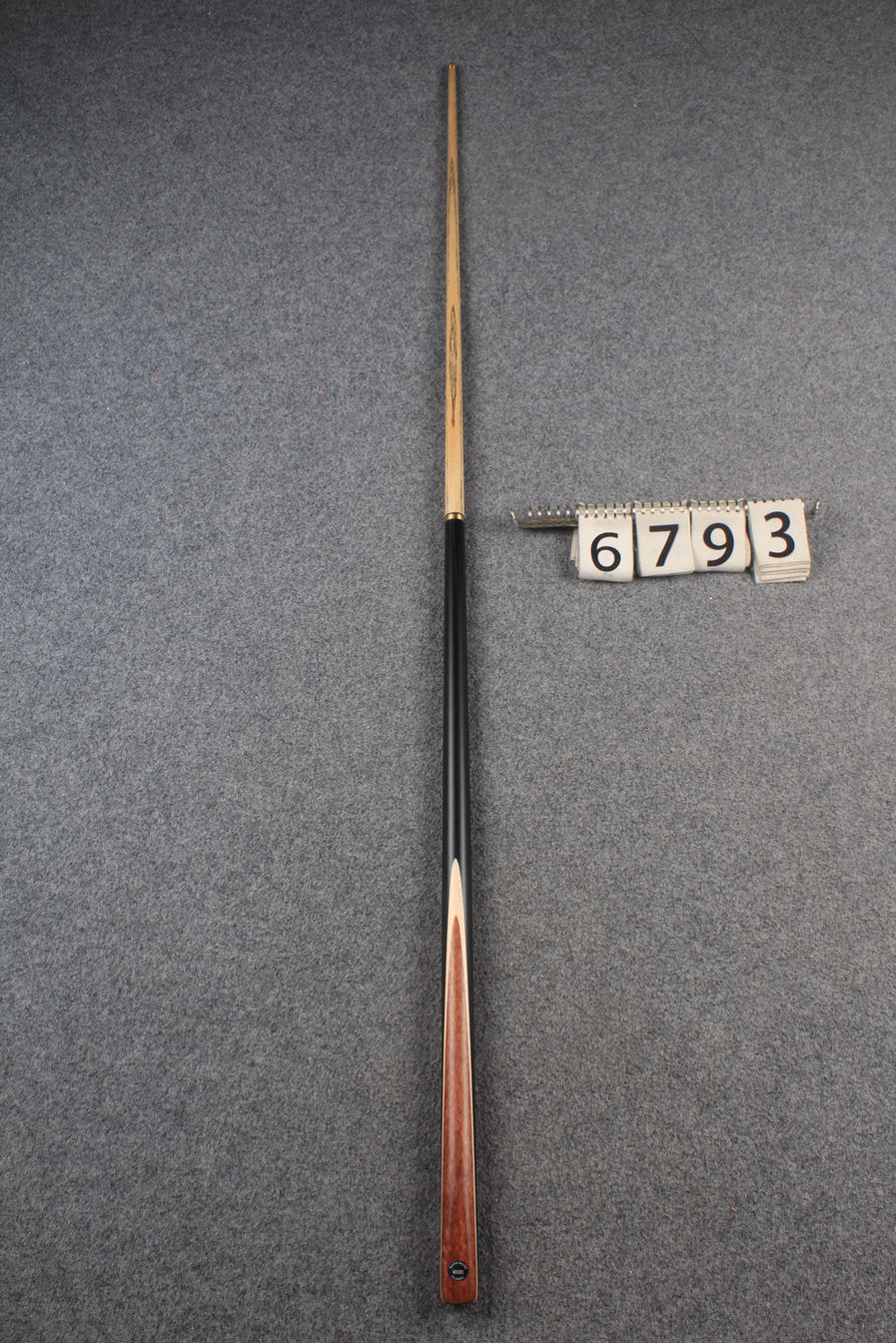 1/2 ash snooker cue # 6793 WOODS CUES