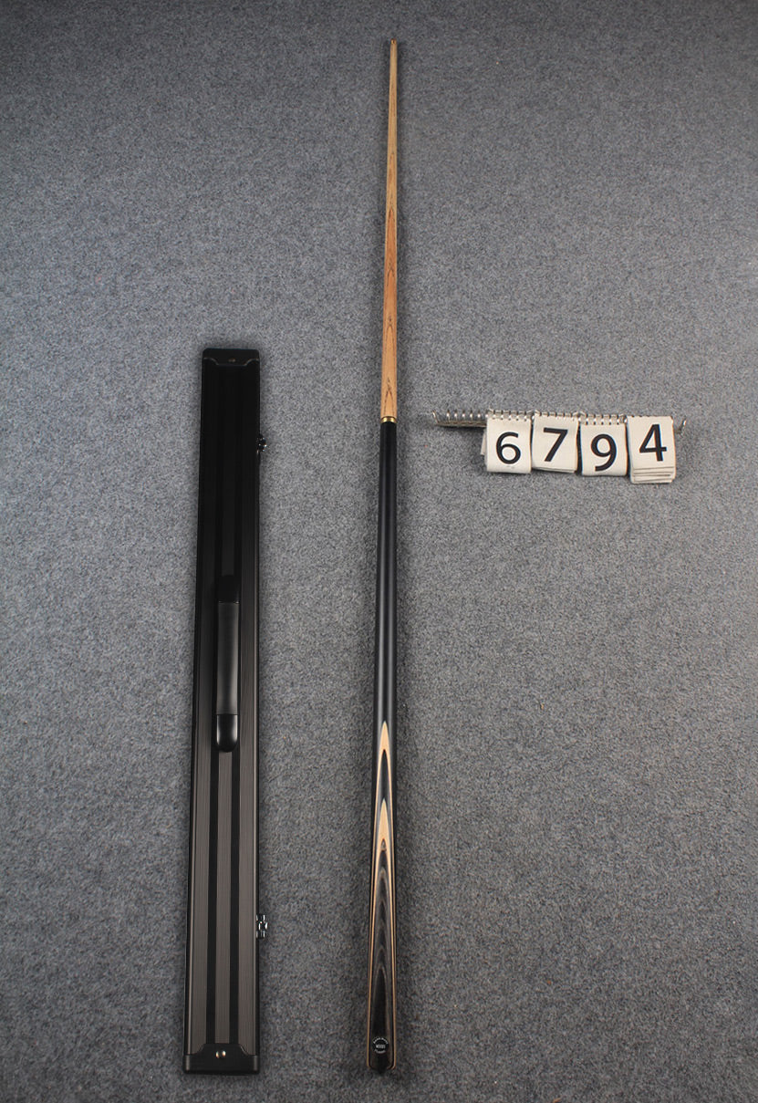 1/2 ash snooker cue # 6794 WOODS CUES