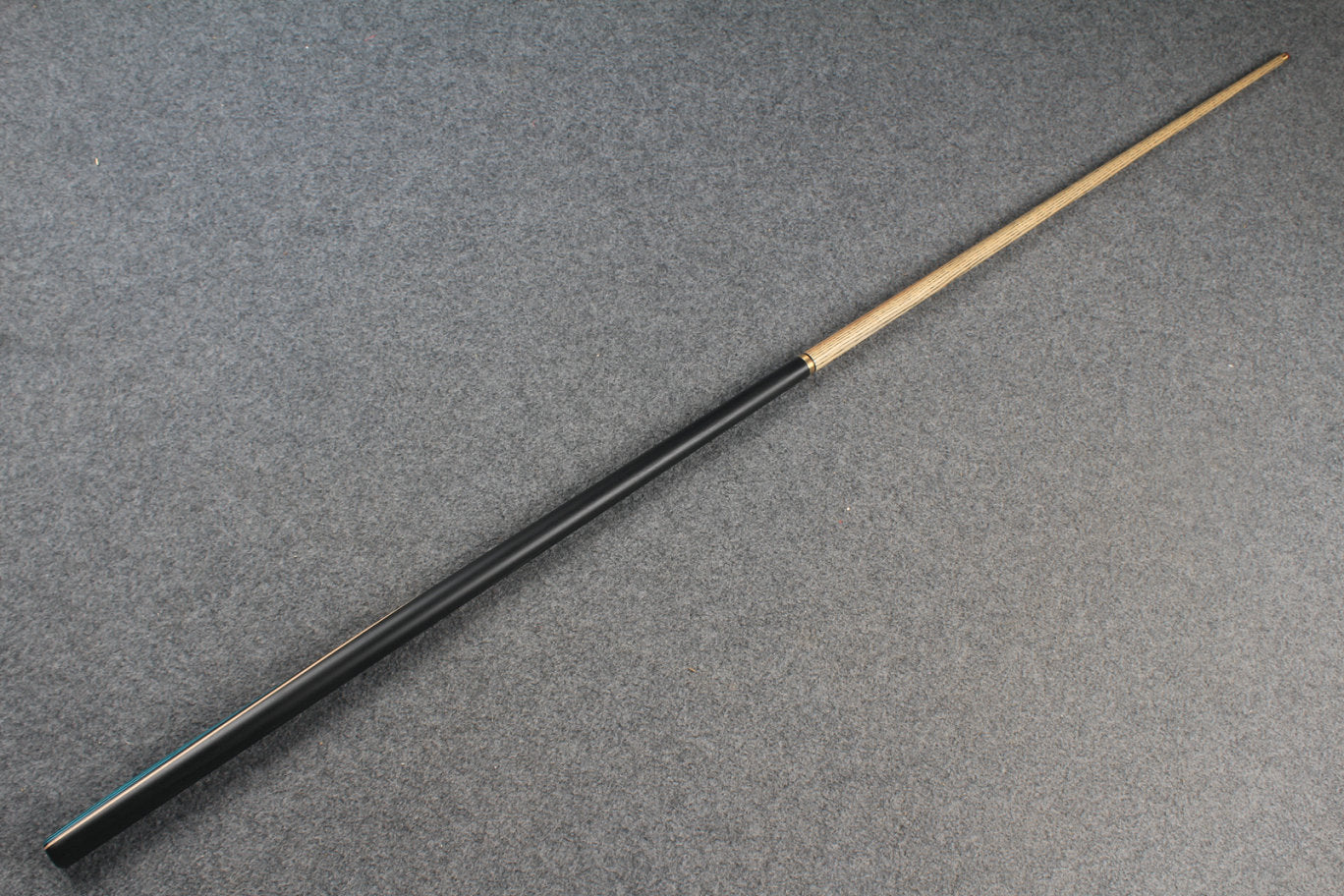 1/2 ash snooker cue # 6796 WOODS CUES