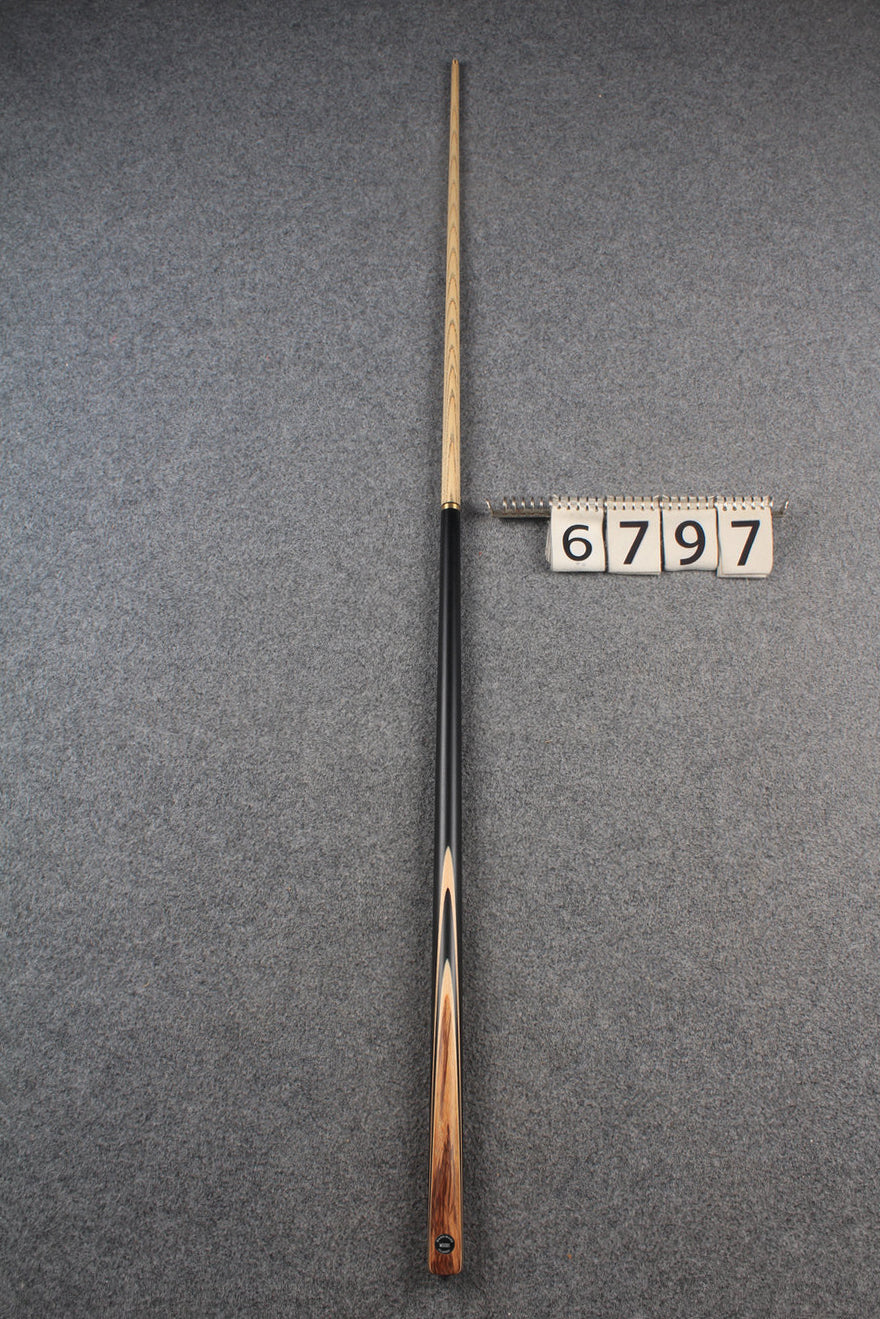1/2 ash snooker cue # 6797 WOODS CUES