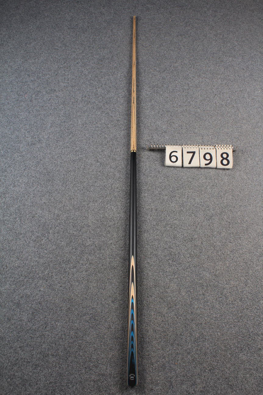 1/2 ash snooker cue # 6798 WOODS CUES