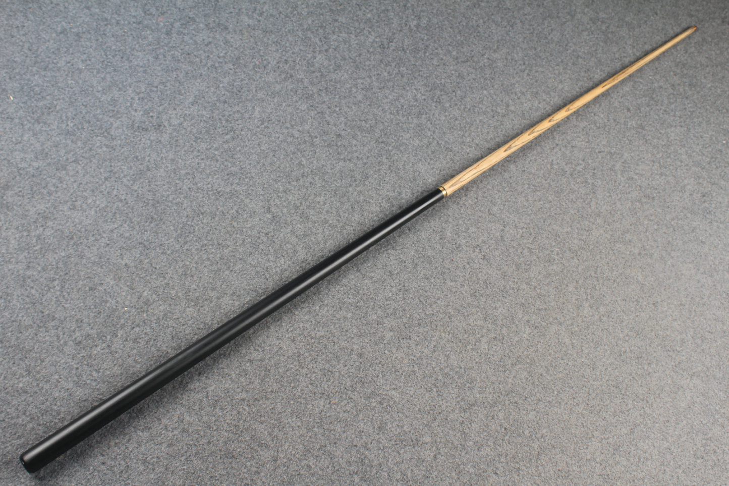 1/2 ash snooker cue # 6804 WOODS CUES