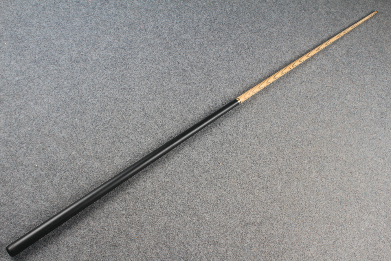 1/2 ash snooker cue # 6816 WOODS CUES