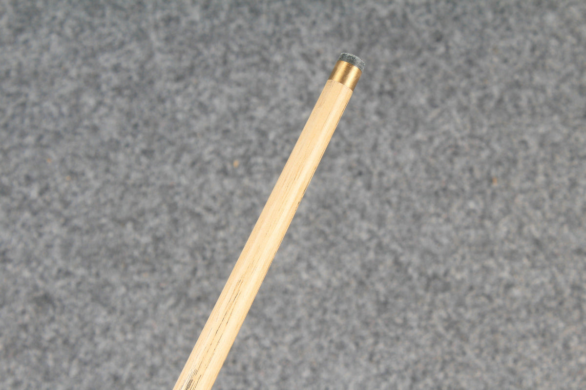 1/2 ash snooker cue # 6820 WOODS CUES