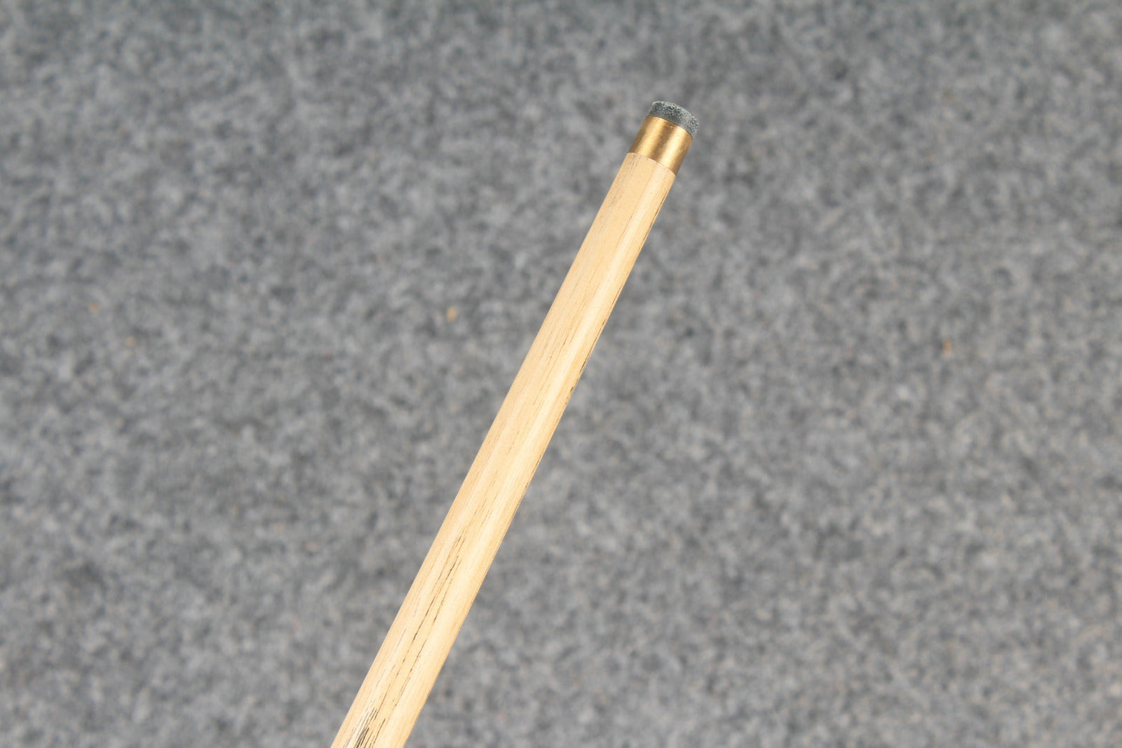 1/2 ash snooker cue # 6820 WOODS CUES