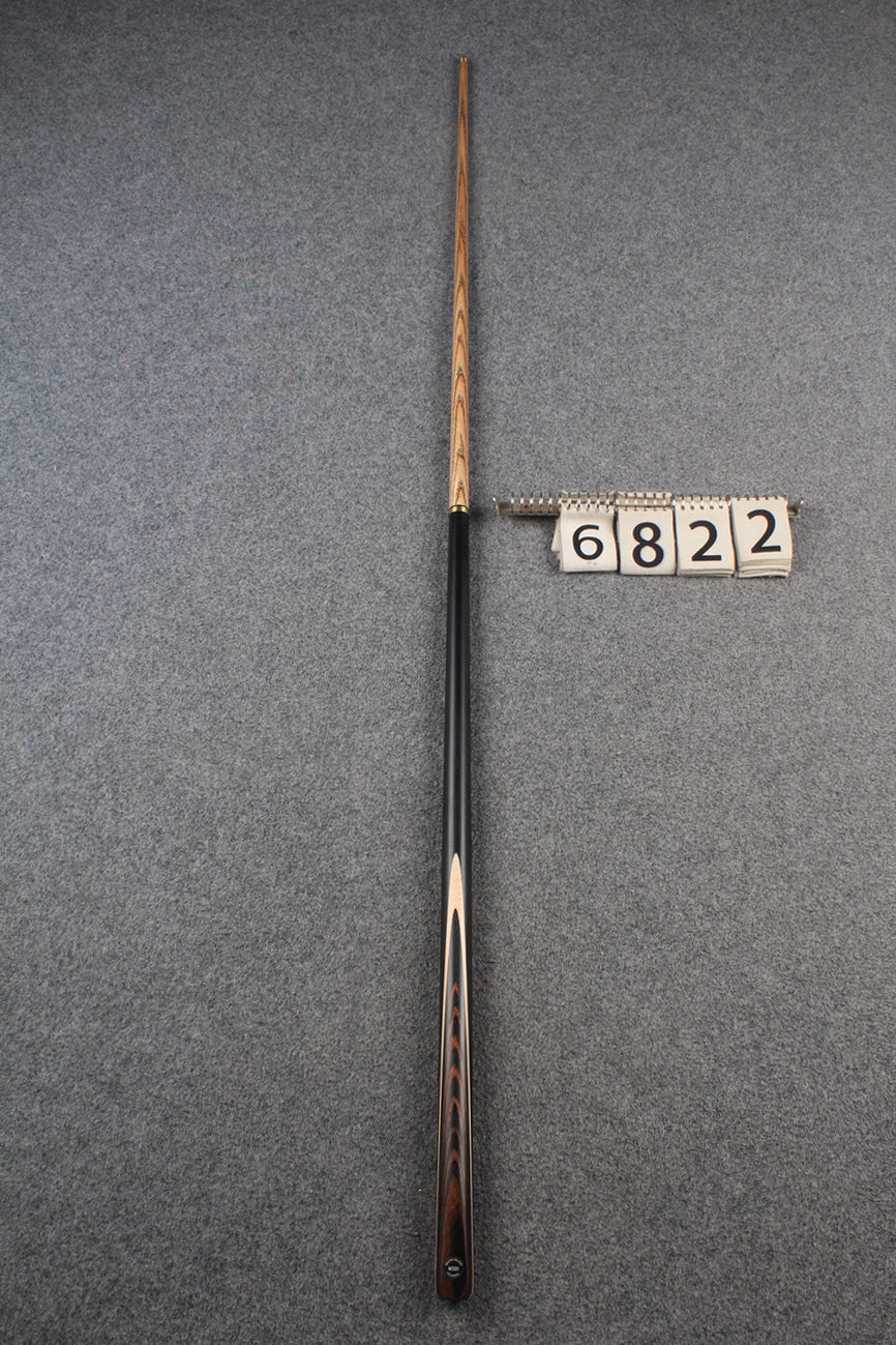1/2 ash snooker cue # 6822 WOODS CUES