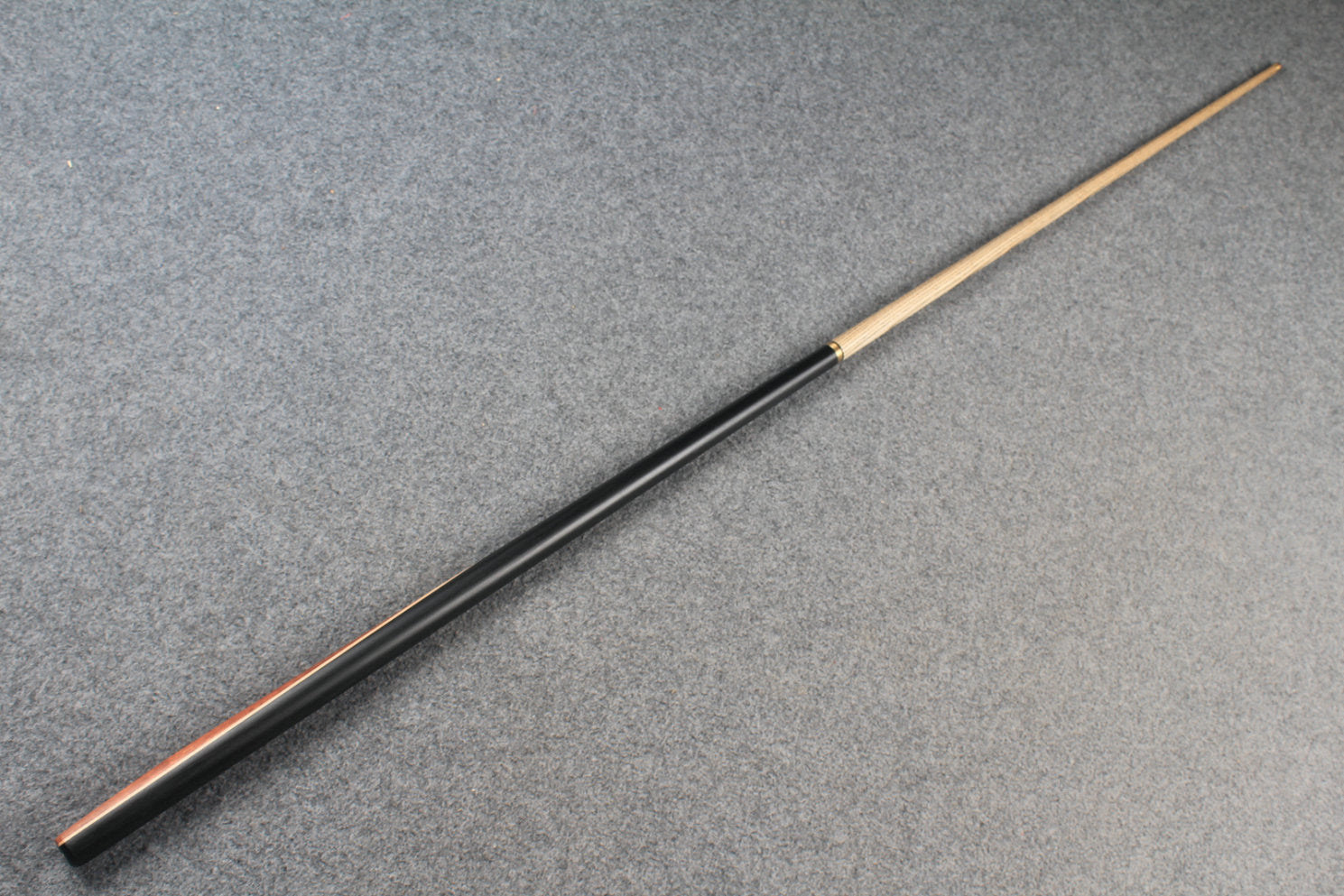 1/2 ash snooker cue # 6833 WOODS CUES