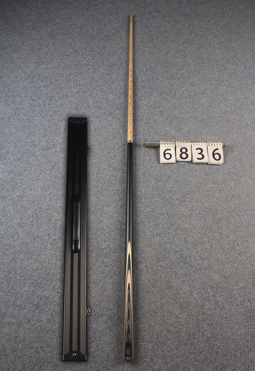 1/2 ash snooker cue # 6836 WOODS CUES