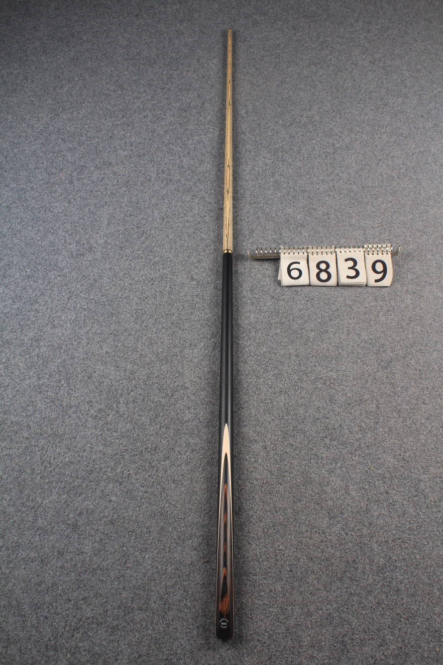 1/2 ash snooker cue # 6839 WOODS CUES