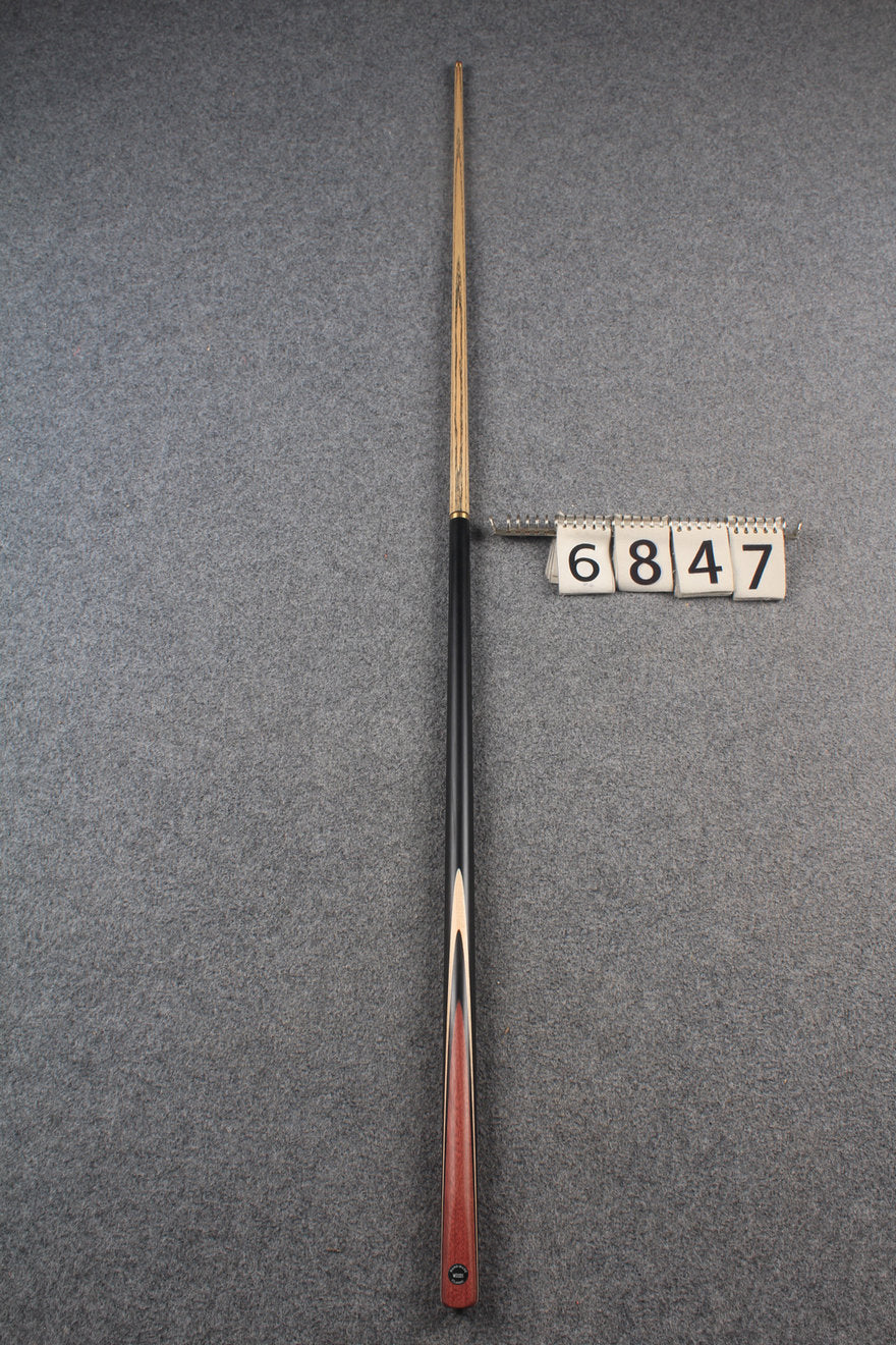1/2 ash snooker cue # 6847 WOODS CUES