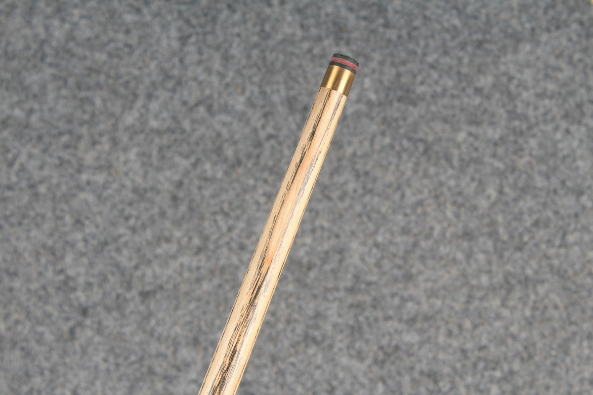 1/2 ash snooker cue # 6850 WOODS CUES