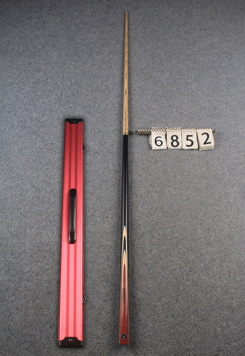1/2 ash snooker cue # 6852 WOODS CUES