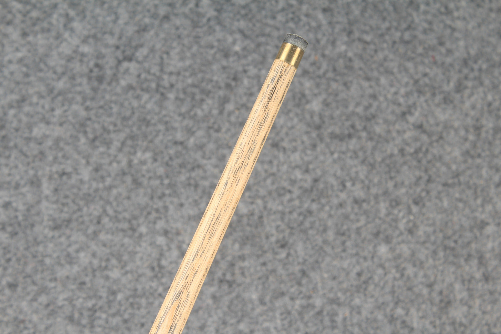 1 piece ash chinese 8 ball pool cue # 6902