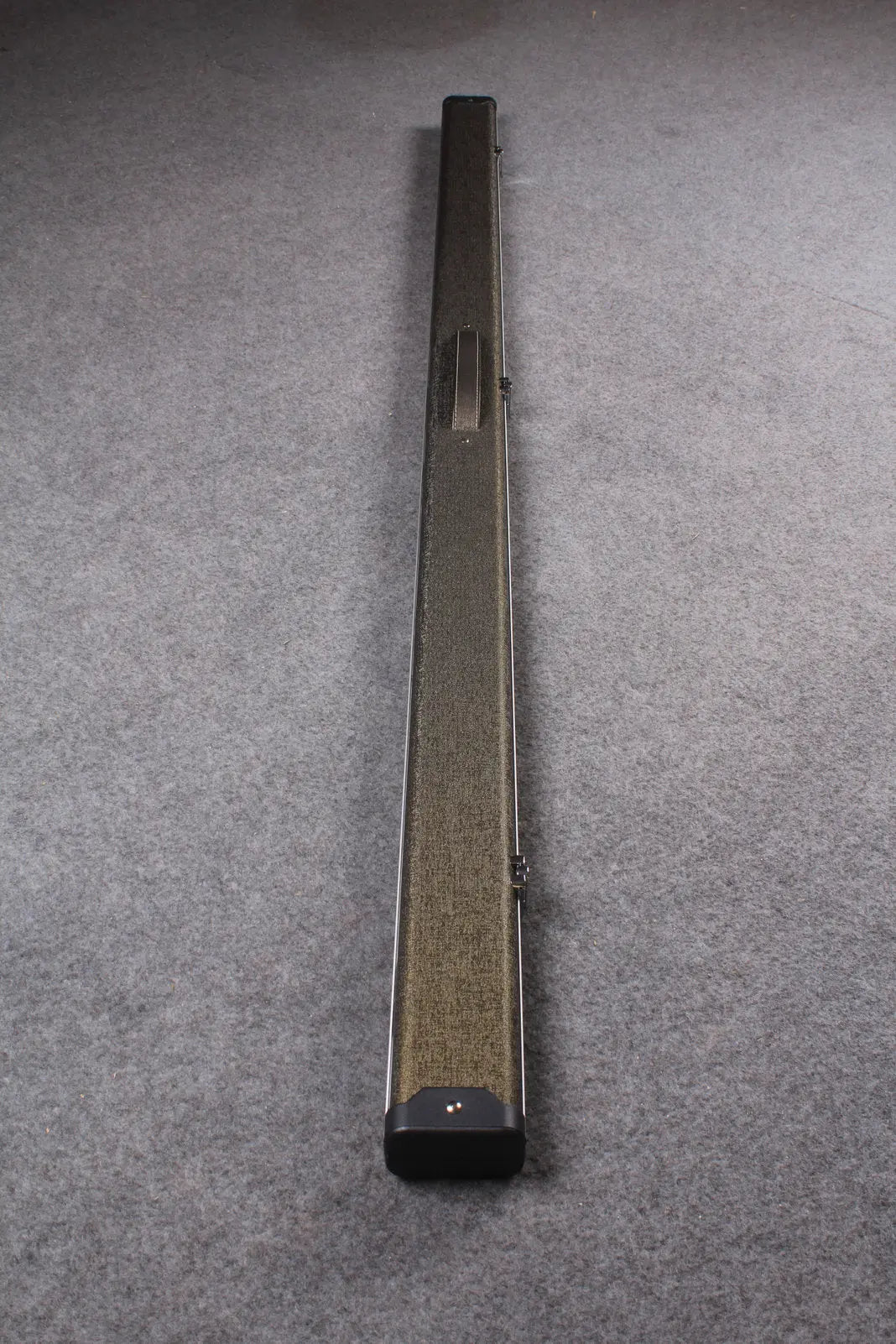 1 piece leather case aluminium construction with 2 slots ~halo style WOODS CUES