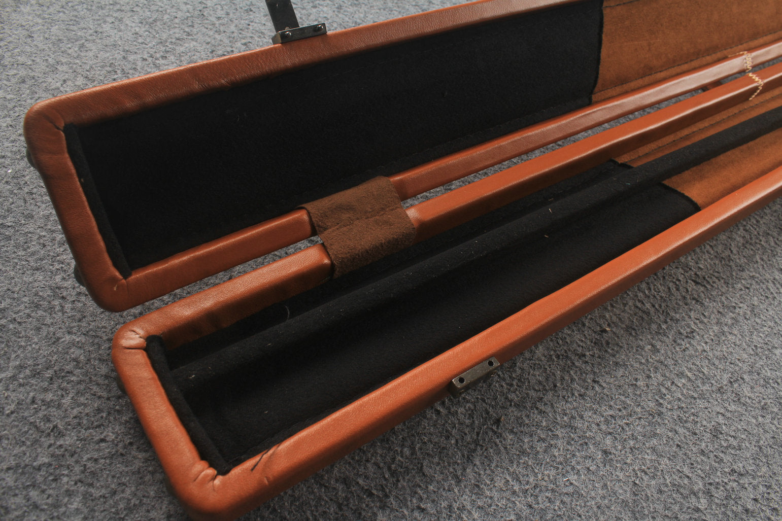 1 piece real Leather  snooker cue case with 2 slots