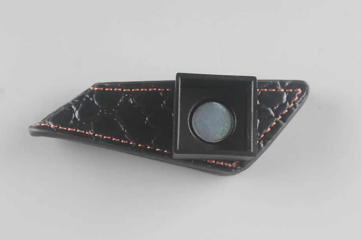 magnetic  Leather snooker / pool cue chalk holder with belt clip WOODS CUES