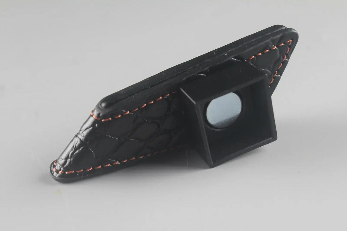 magnetic  Leather snooker / pool cue chalk holder with belt clip WOODS CUES