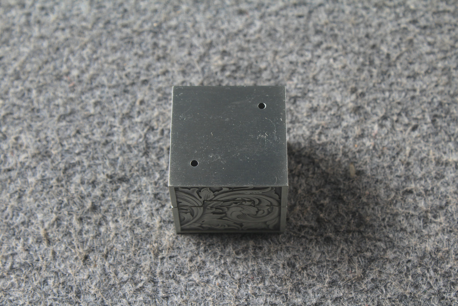 Premium Billiards Chalk Holder - Magnetic Pool Cue Chalk Clip