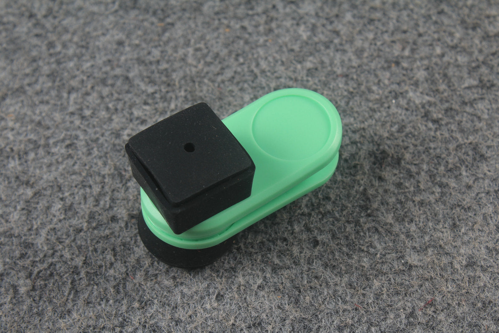 Magnetic Round / Square Chalk Holder Silent Storage Clip WOODS CUES