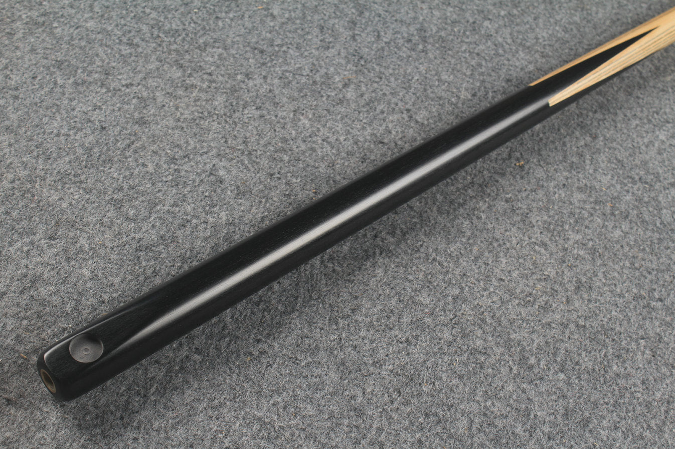 Chevrons+ 1 piece ash english pool cue / snooker cue  black wood butt