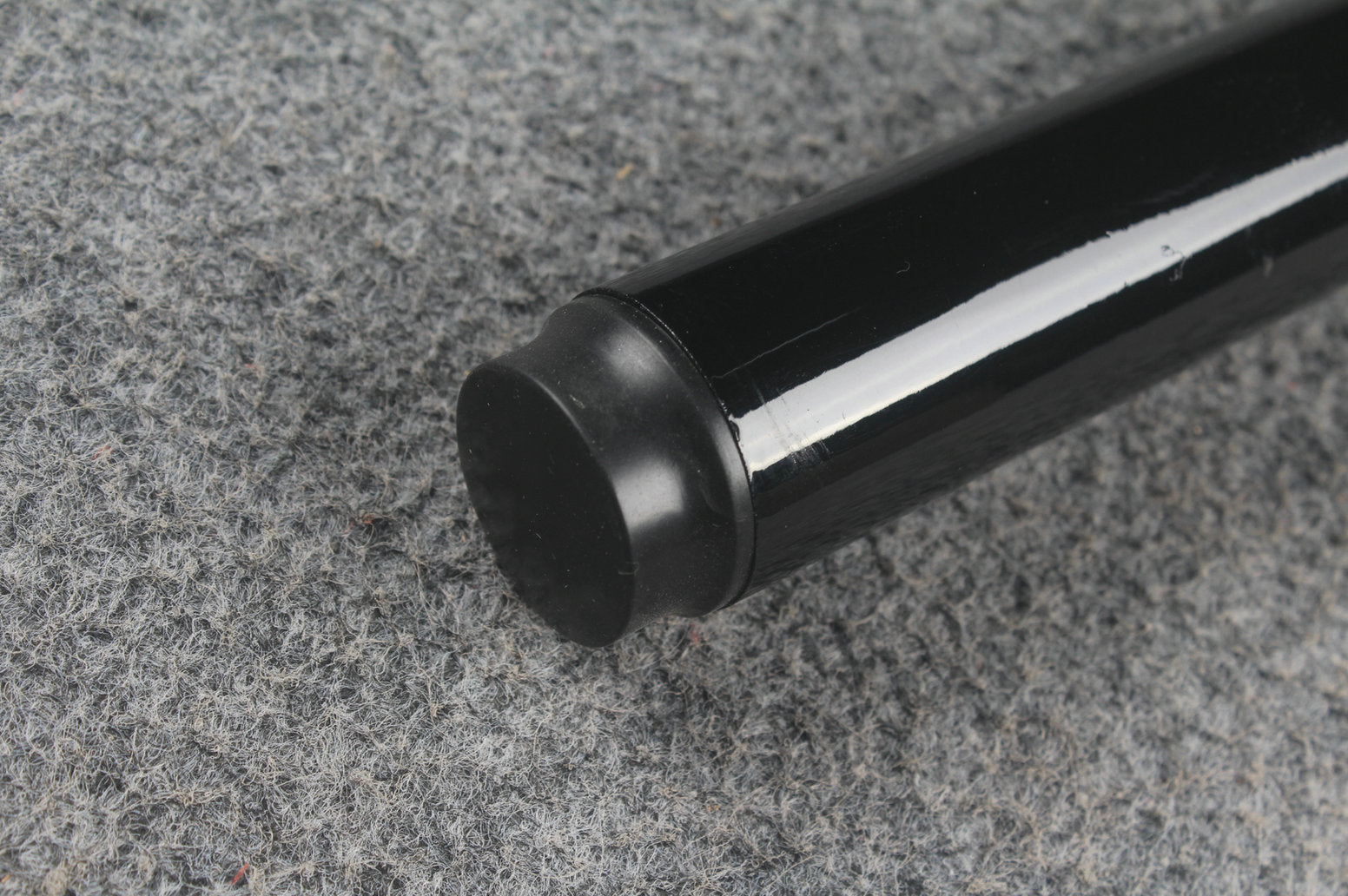 Four 42.5'' Junior Cues WOODS CUES