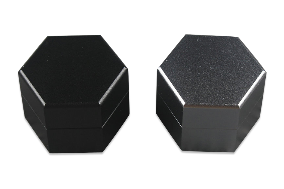 Hexagonal Billiard Chalk Box WOODS CUES