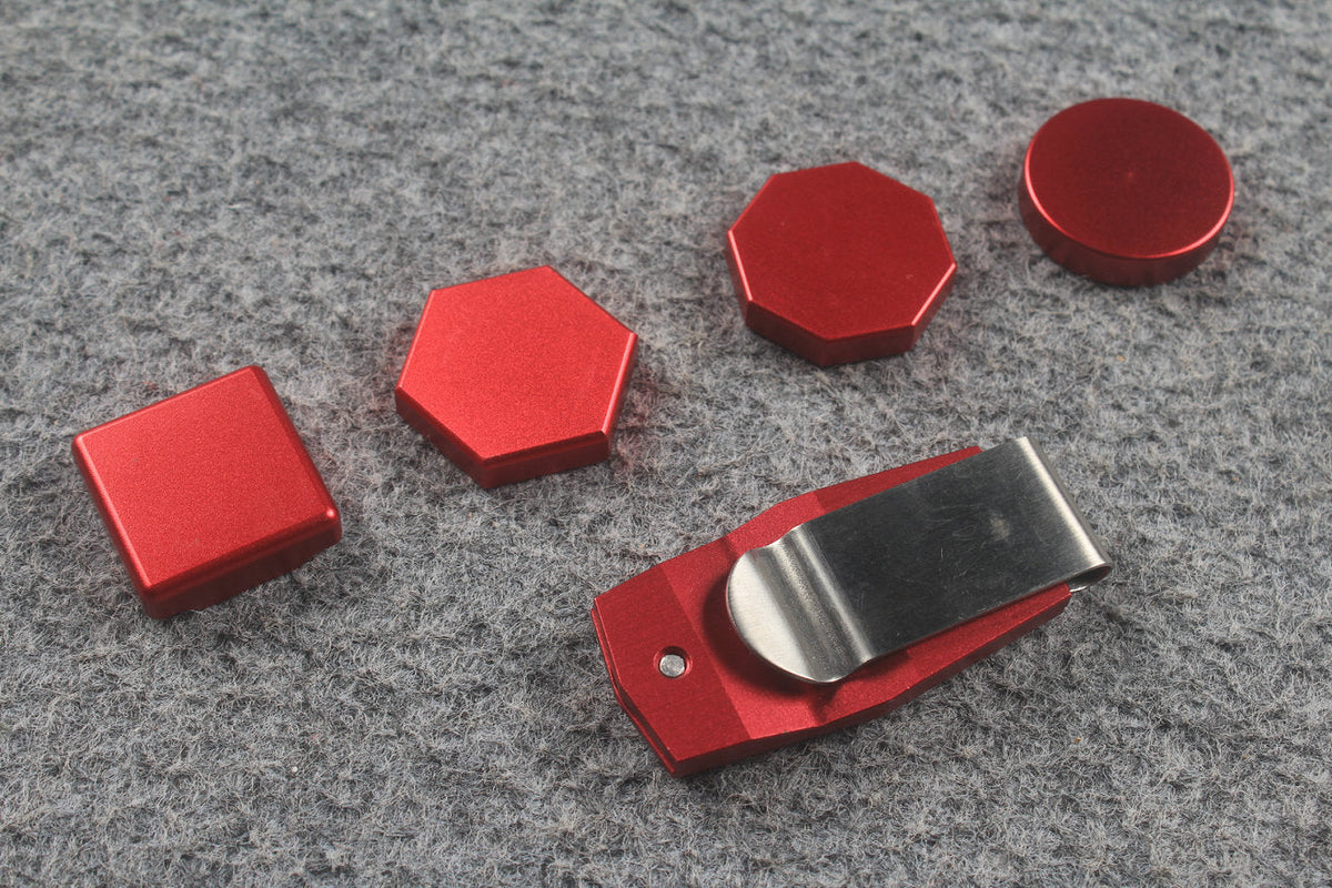 Single-Section Magnetic Chalk Holder 4-Piece Set & Table-Shaped Chalk Clip WOODS CUES