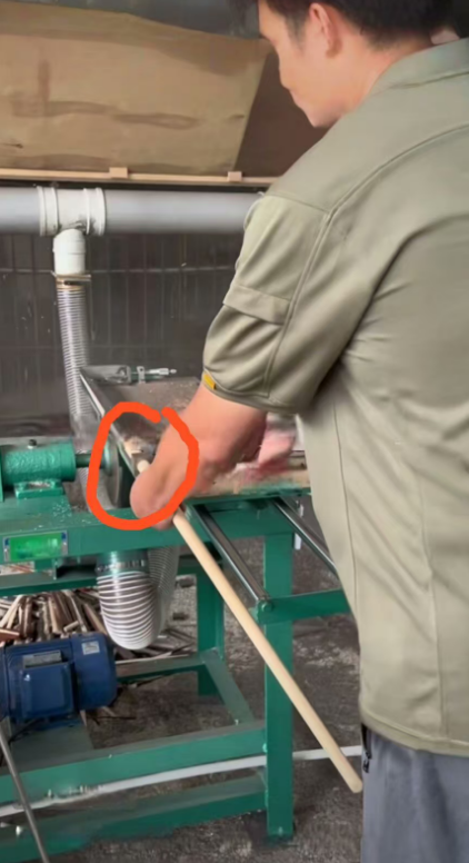Snooker Cue positioning tool for making WOODS CUES