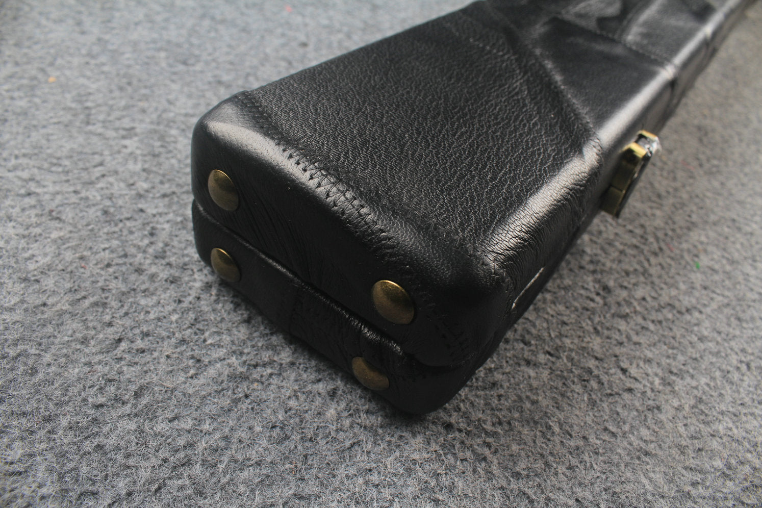 1 piece real Leather handmade patchwork snooker cue case with 2 slots（black） WOODS CUES