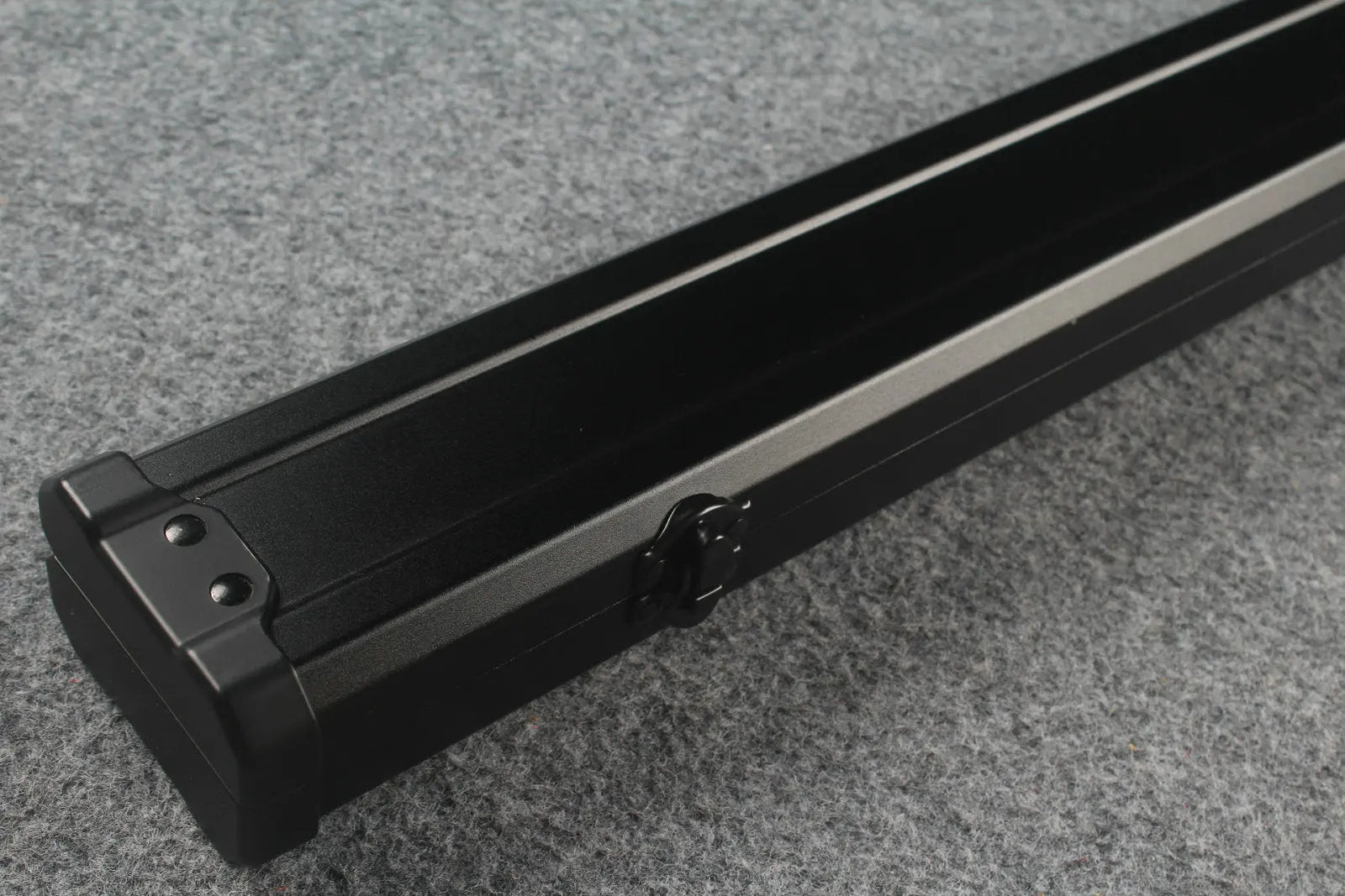 one piece professional aluminium cue case WOODS CUES