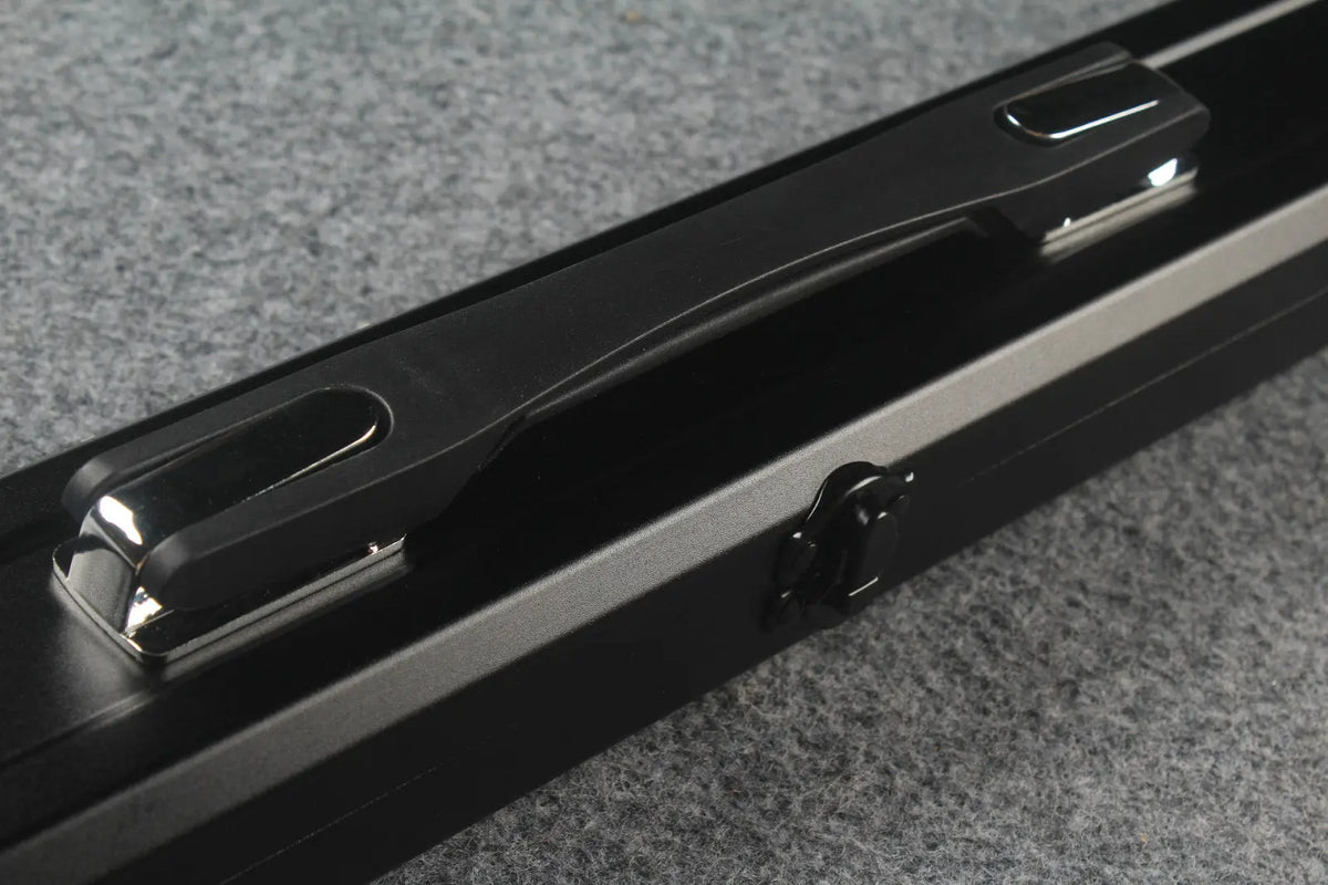 one piece professional aluminium cue case WOODS CUES