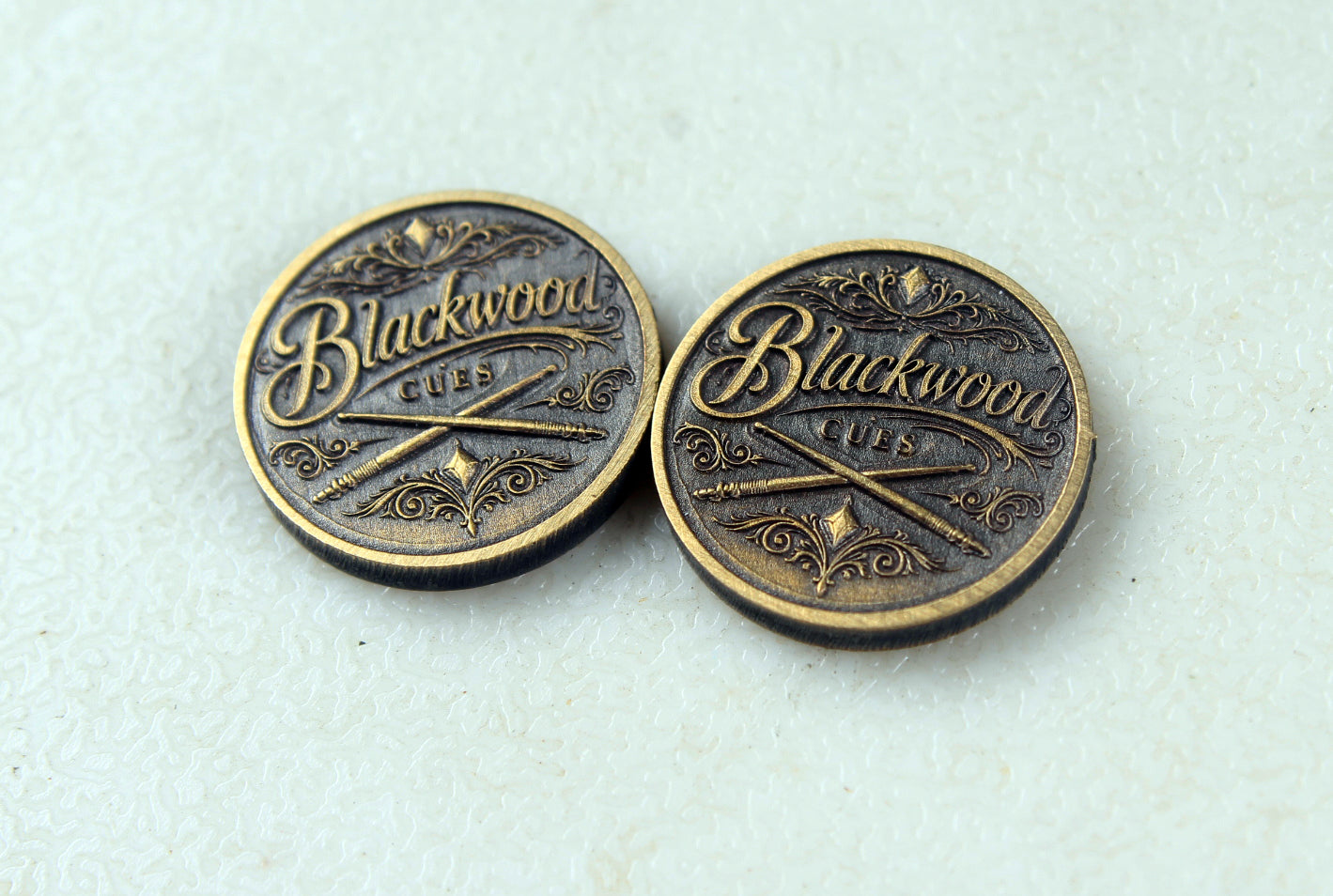 custom disc metal cue badge WOODS CUES