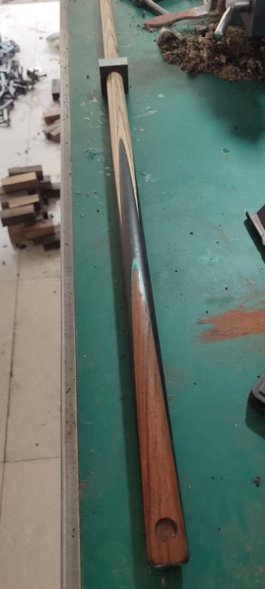 Snooker Cue positioning tool for making WOODS CUES