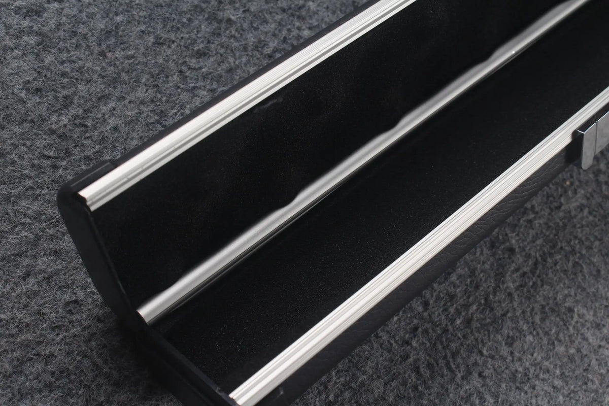 1 piece microfibric leather slimline case aluminium construction with 1 slot ~halo style