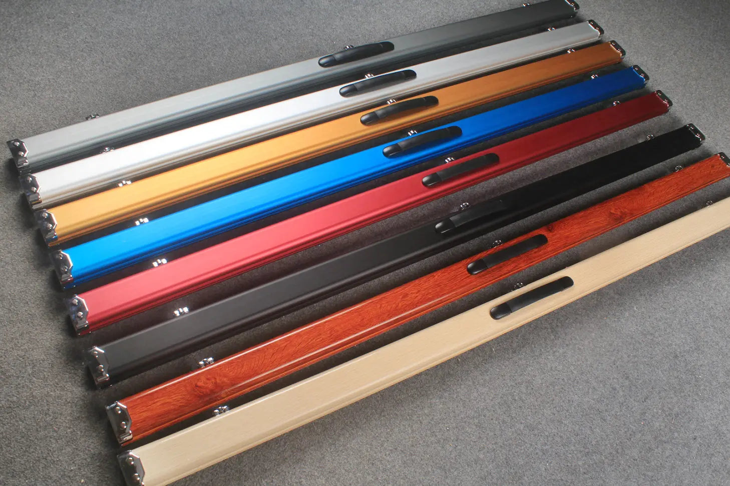 1 piece deluex slimline aluminium case with 2 slots WOODS CUES