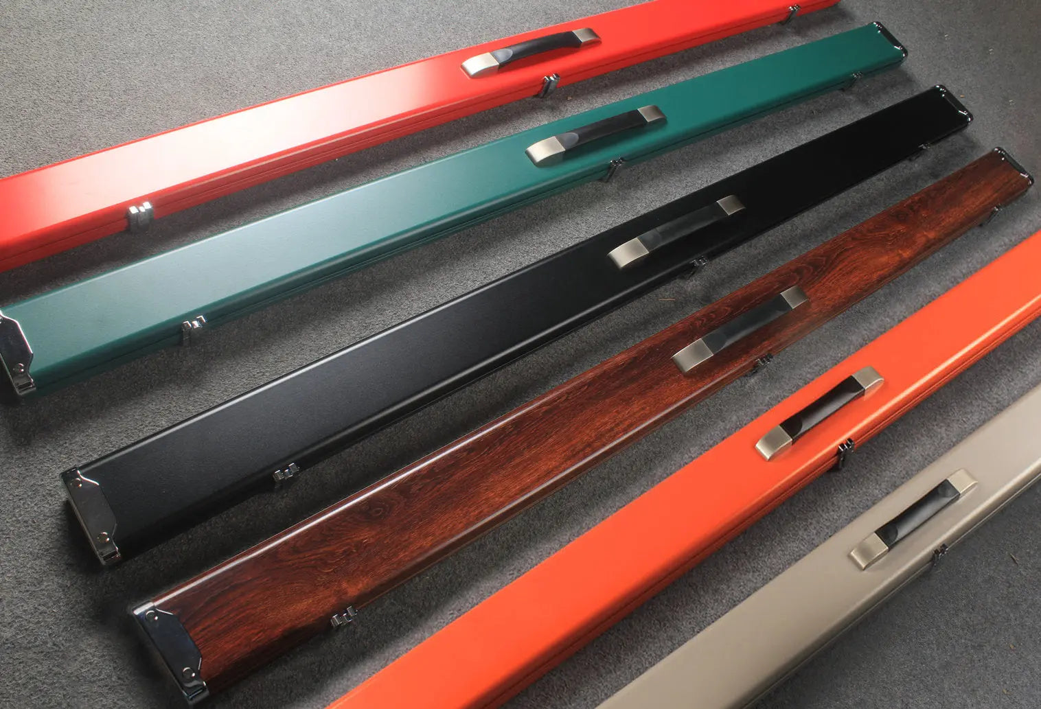 deluxe one piece aluminium cue case with 3 slots -153cm - WOODS CUES