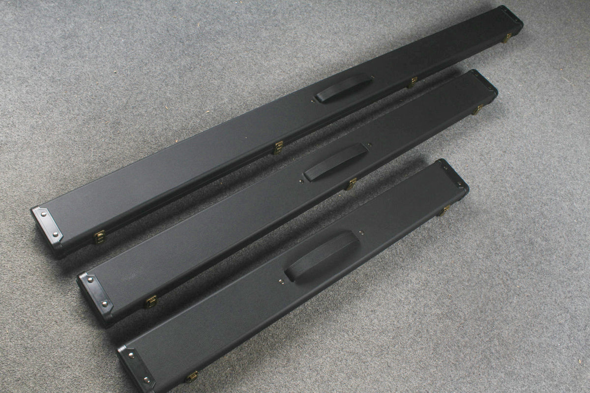 snooker cue case with 3 slots