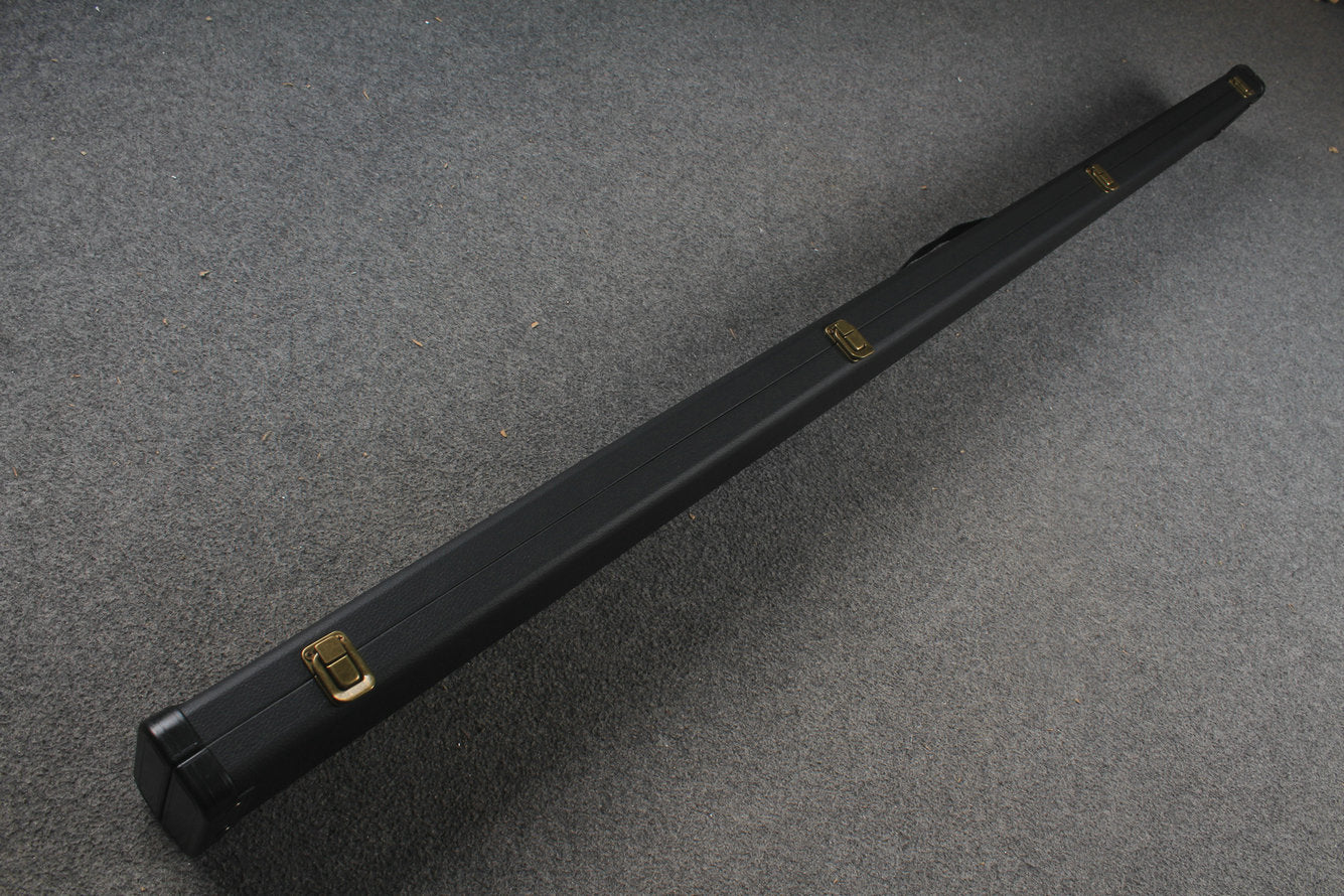 snooker cue case with 3 slots