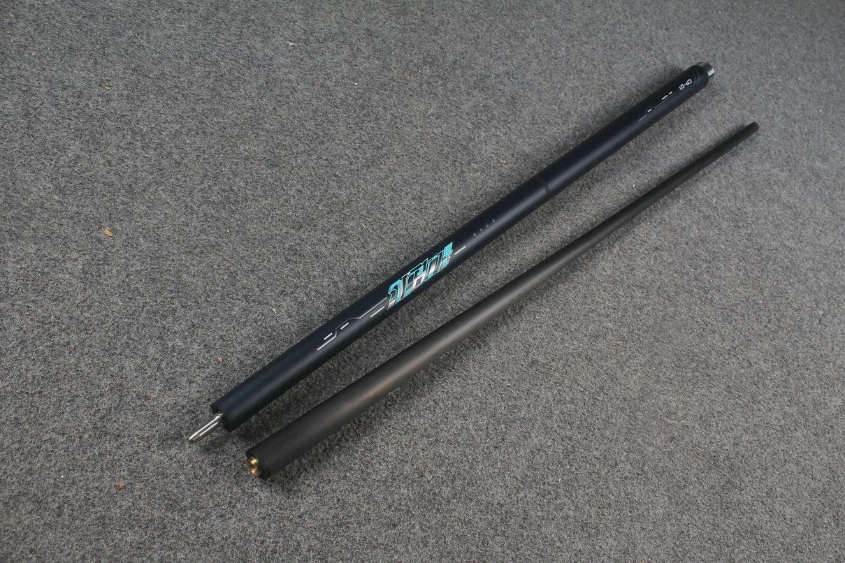 Carbon Fiber Shaft  Billiards Cue Punch&Jump  Cue Stick 12.5 mm Tip