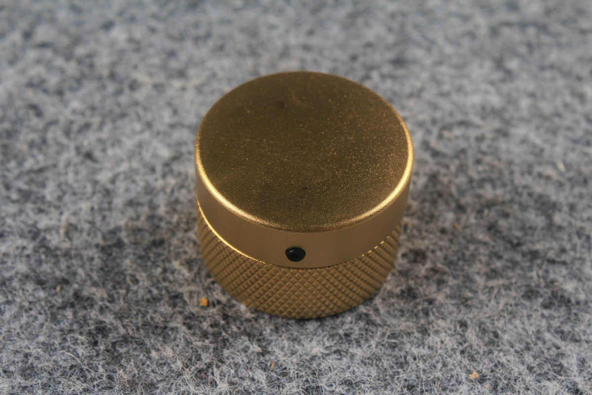 Gold aluminium magnetic chalk holder - front view open