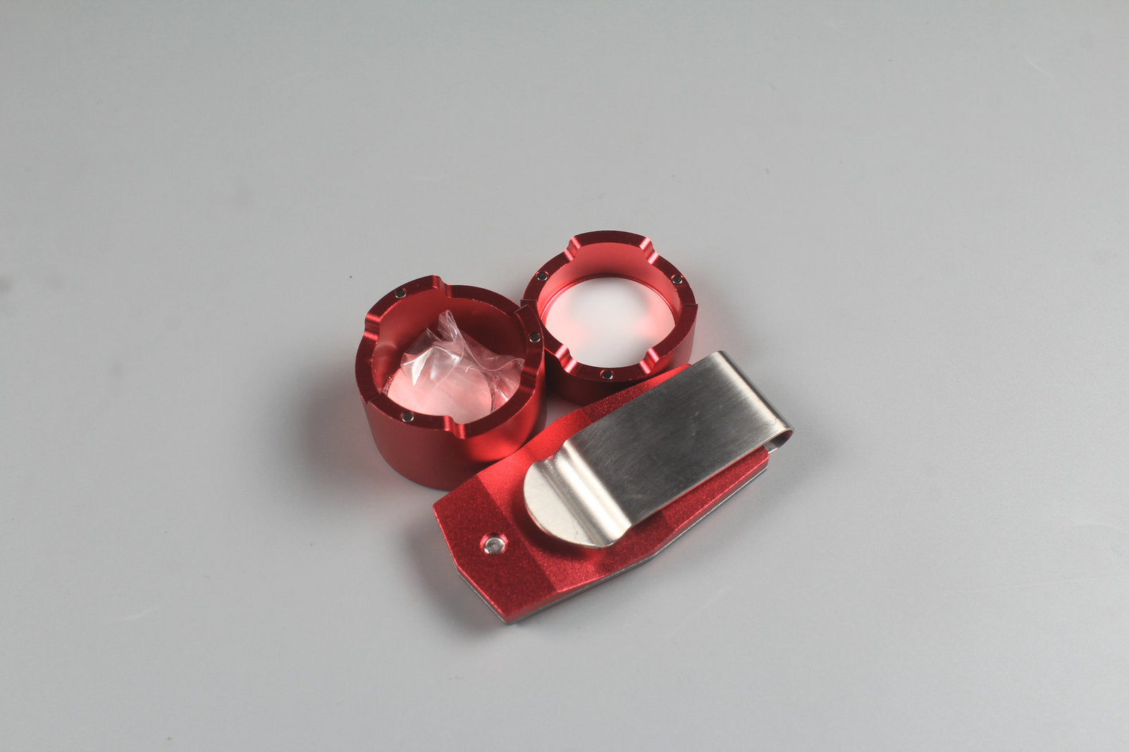 HQ aluminium alloy magnetic snooker / pool cue chalk holder with belt clip