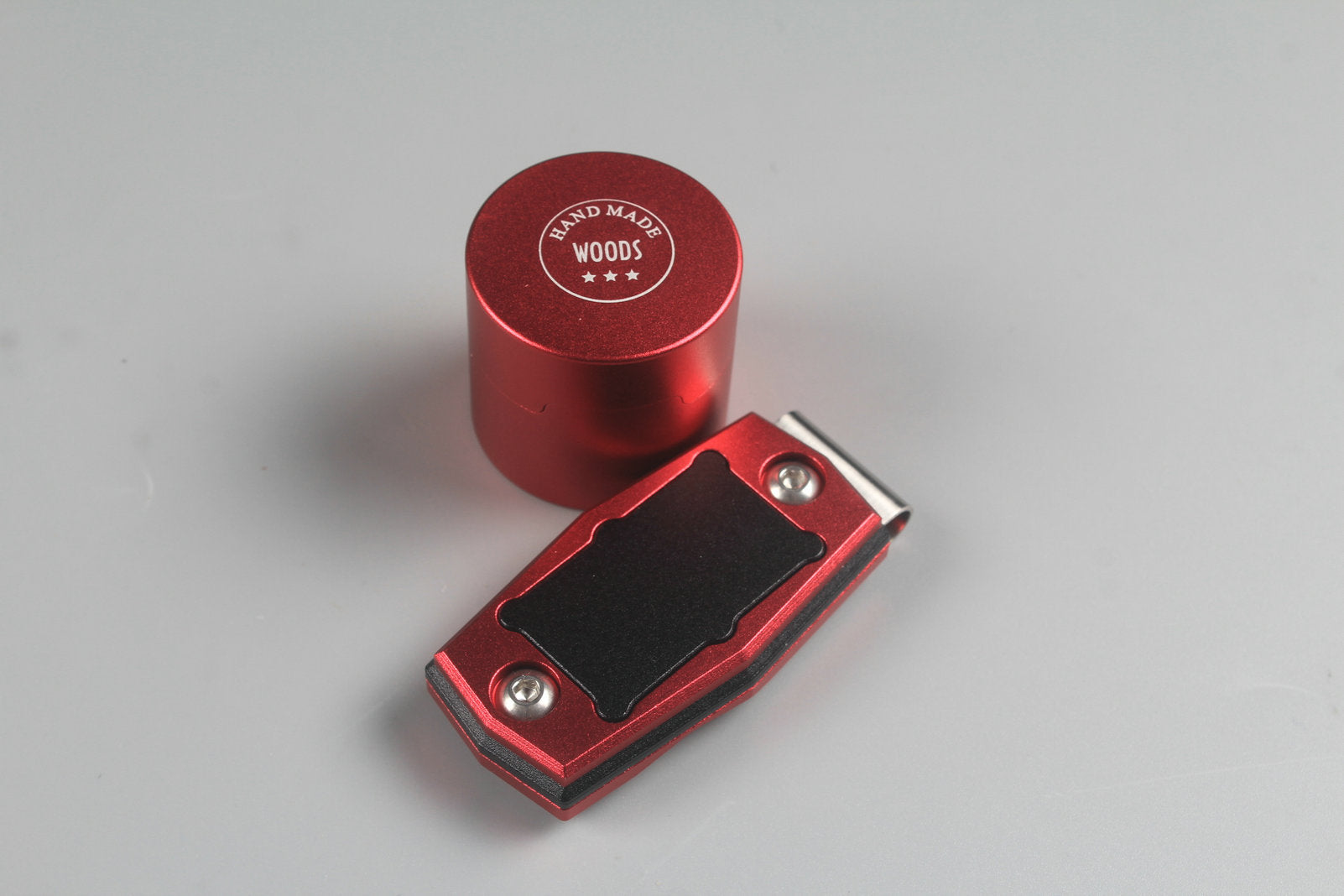 HQ aluminium alloy magnetic snooker / pool cue chalk holder with belt clip