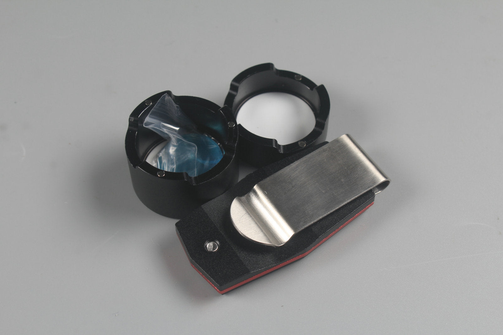 HQ aluminium alloy magnetic snooker / pool cue chalk holder with belt clip